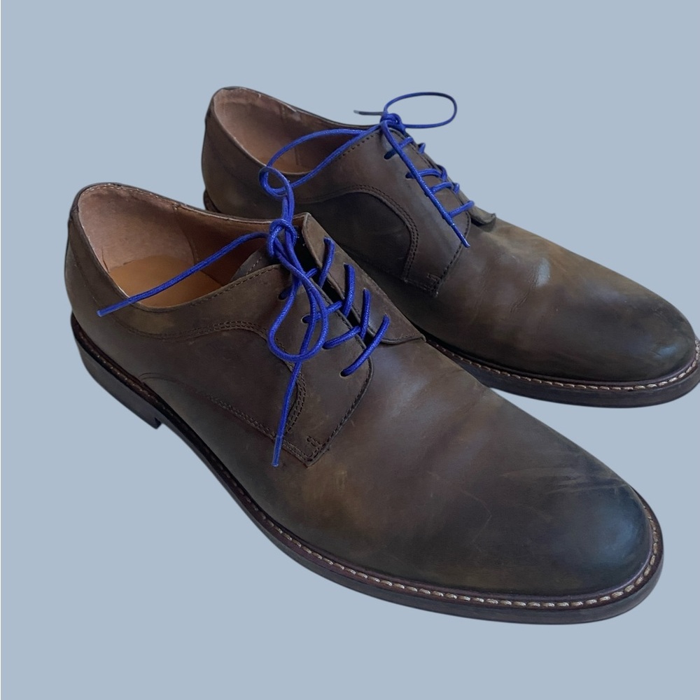 Elegant Brown Leather Oxfords with Blue Laces